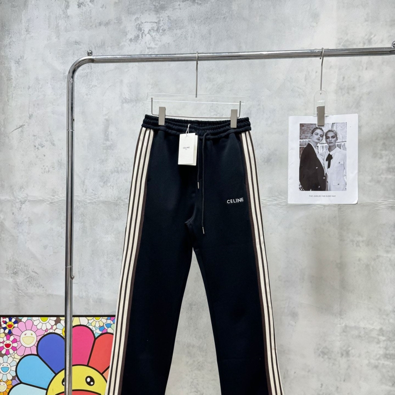 Ce**e pants